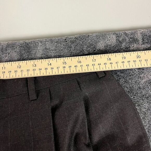 Lauren Ralph Lauren 100% Wool Plaid Cuffed Pants Men's 36X30 Gray Pleated - Picture 8 of 15